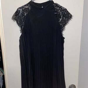 Black pleated dress with lace sleeves Banana Republic
